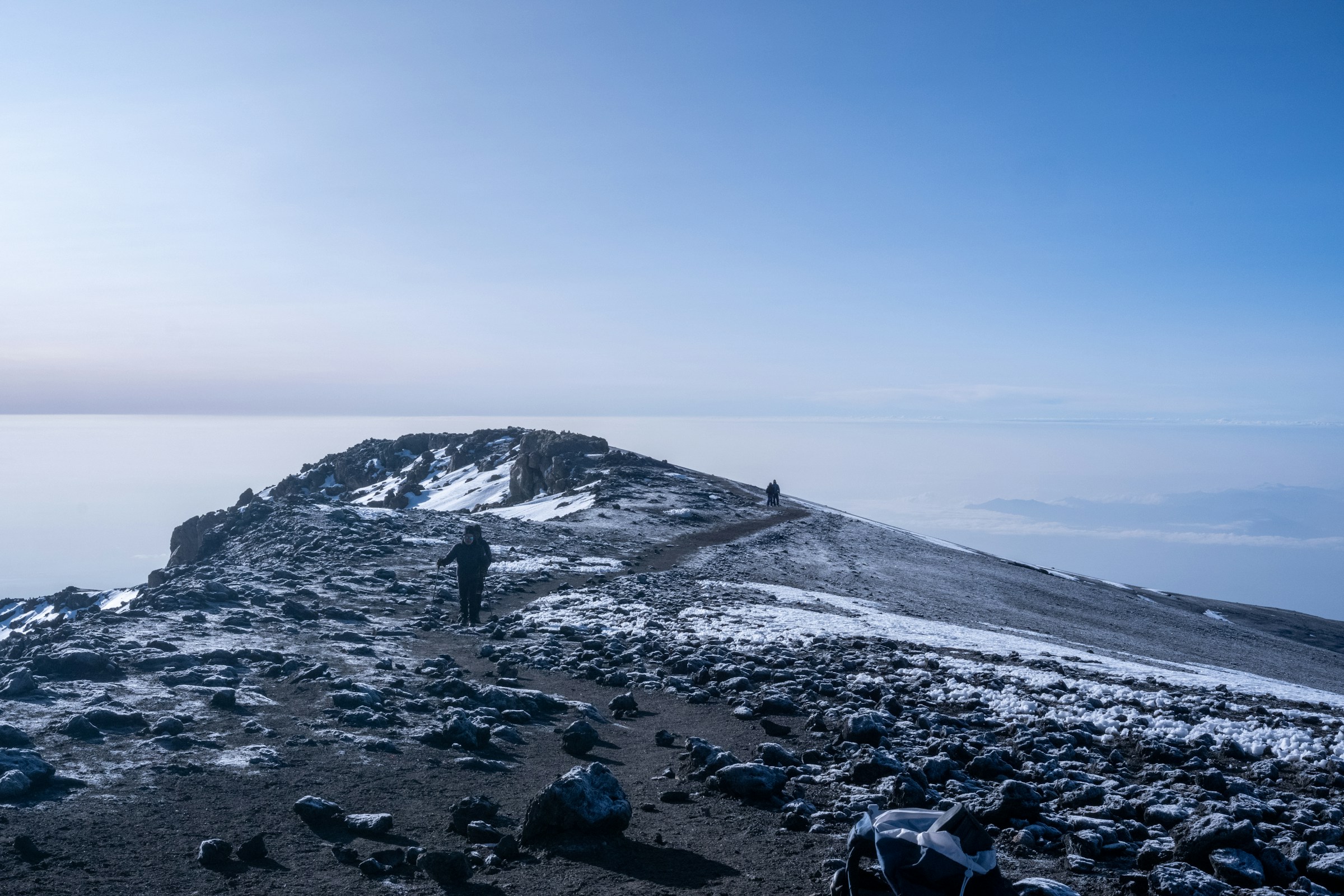 Shira I Camp (3,510 m / 11,515 ft) → Lava Tower (4,630 m / 15,190 ft)