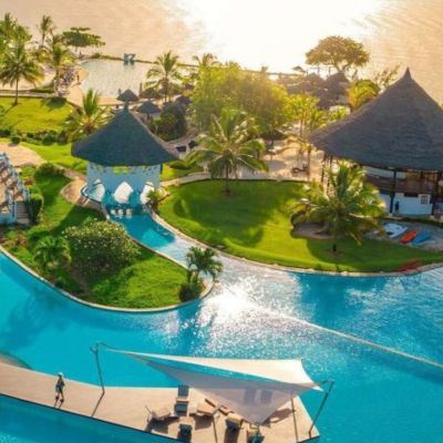 Zanzibar beach and Indian Ocean